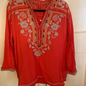 Johnny Was large shirt w pockets!